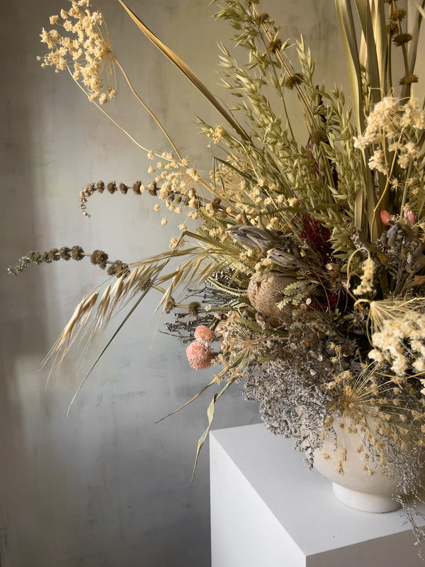 Ammi Lace - Bespoke Dried Flower Arrangement